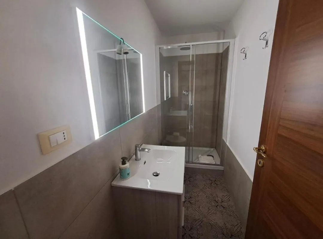 Leone Flat Apartment Florence Italy